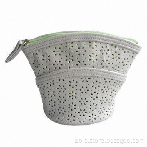 PVC Cosmetic Bag for Girls with Nylon Zipper, Various Color and Designs Available